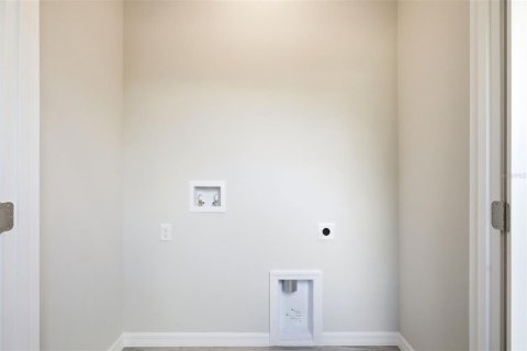 Casa en venta en Eustis, Florida, 3 dormitorios, 122.35 m2 № 2234644 - foto 27