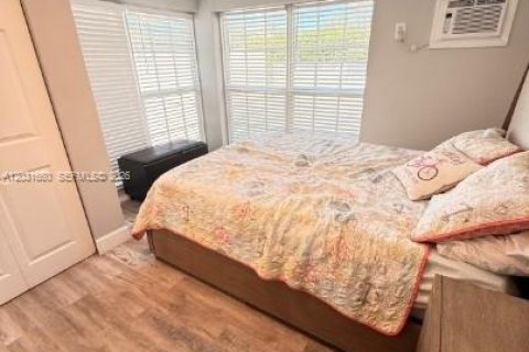 Casa en alquiler en Wilton Manors, Florida, 1 dormitorio № 2085895 - foto 6