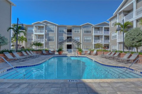 Condo in Tampa, Florida, 1 bedroom  № 1767109 - photo 10