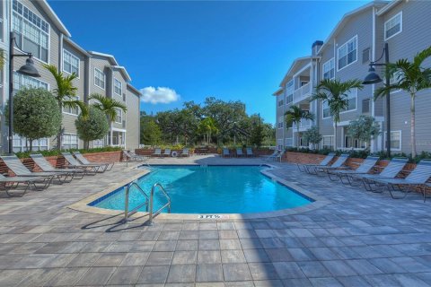 Condo in Tampa, Florida, 1 bedroom  № 1767109 - photo 9