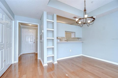 Condo in Tampa, Florida, 1 bedroom  № 1767109 - photo 24