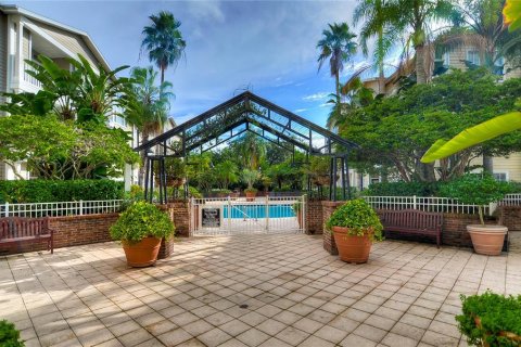 Condo in Tampa, Florida, 1 bedroom  № 1767109 - photo 3