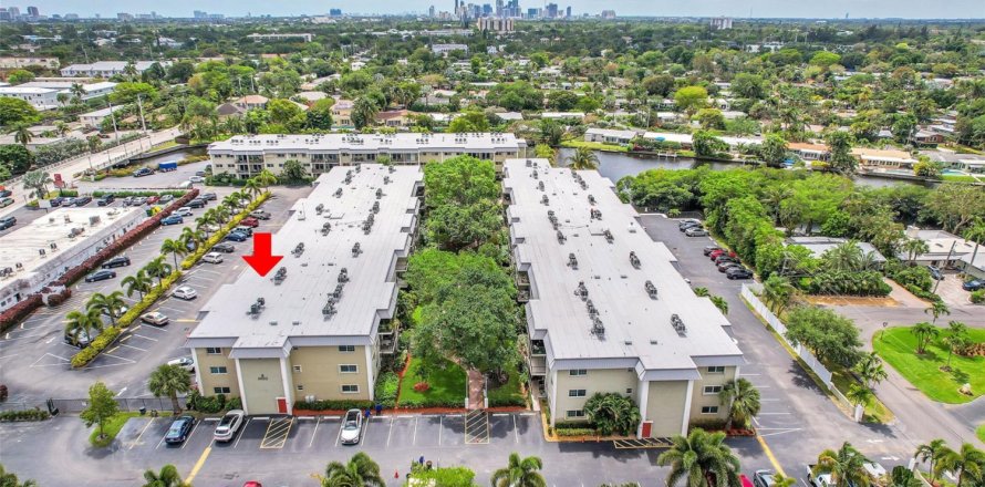Condo in Fort Lauderdale, Florida, 2 bedrooms № 1080450