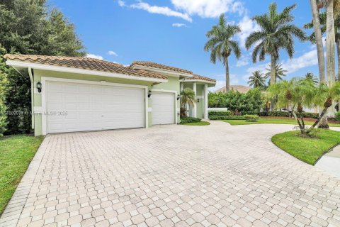 Casa en venta en Boca Raton, Florida, 5 dormitorios, 329.8 m2 № 1946018 - foto 2