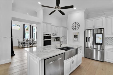 Casa en venta en Boca Raton, Florida, 5 dormitorios, 329.8 m2 № 1946018 - foto 7
