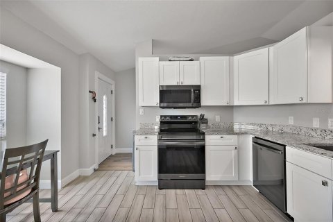 Villa ou maison à vendre à Clermont, Floride: 3 chambres, 143.53 m2 № 1795286 - photo 6