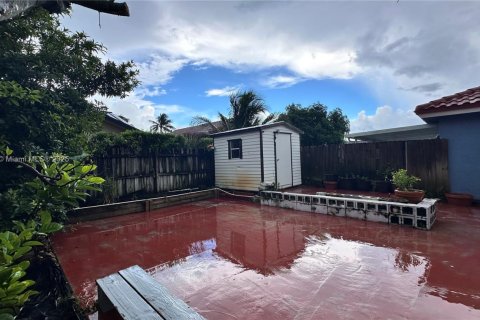 Casa en alquiler en Miami, Florida, 3 dormitorios, 186.73 m2 № 1931948 - foto 30