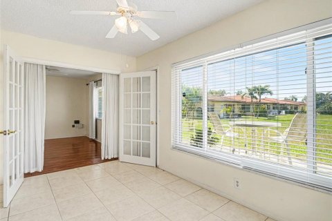 Condo in Bradenton, Florida, 2 bedrooms № 2206950 - photo 16