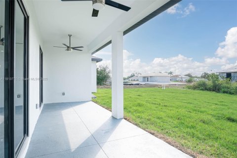 House in Lehigh Acres, Florida 3 bedrooms, 148.92 sq.m. № 1762420 - photo 22