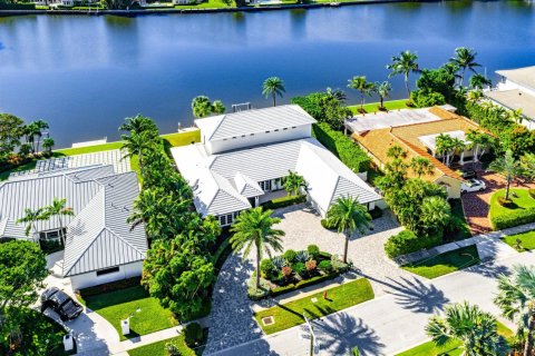 Casa en Manalapan, Florida 5 dormitorios, 439.8 m2 № 2087745