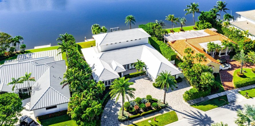 Casa en Manalapan, Florida 5 dormitorios, 439.8 m2 № 2087745
