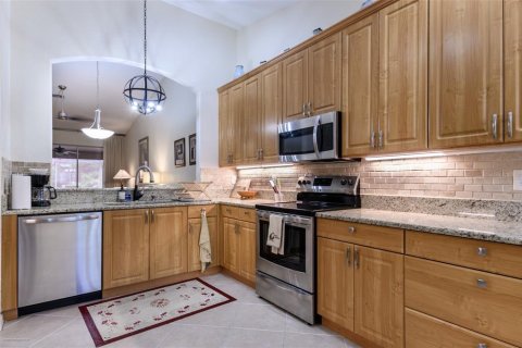 House in Punta Gorda, Florida 2 bedrooms, 134.8 sq.m. № 1822620 - photo 15