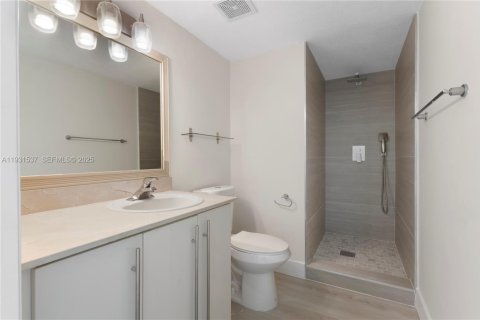 Condominio en alquiler en Miami Beach, Florida, 2 dormitorios, 91.14 m2 № 1993912 - foto 3