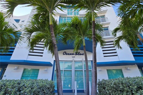Condominio en alquiler en Miami Beach, Florida, 2 dormitorios, 91.14 m2 № 1993912 - foto 4