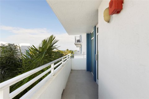 Condominio en alquiler en Miami Beach, Florida, 2 dormitorios, 91.14 m2 № 1993912 - foto 21