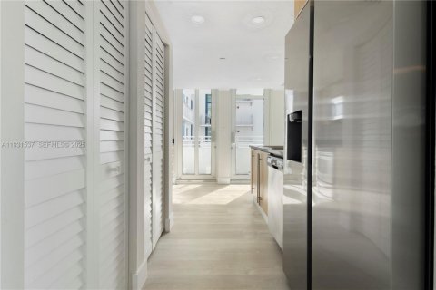 Condominio en alquiler en Miami Beach, Florida, 2 dormitorios, 91.14 m2 № 1993912 - foto 25