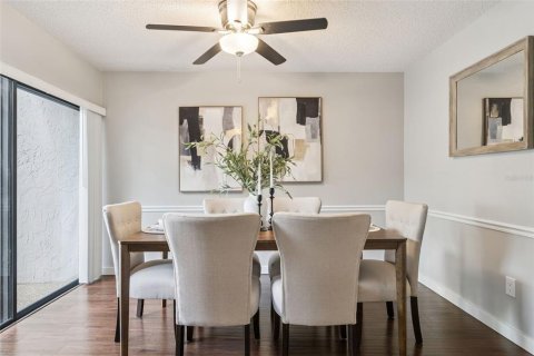 Townhouse in Fern Park, Florida 3 bedrooms, 175.49 sq.m. № 2393745 - photo 23