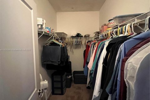 House in Homestead, Florida 4 bedrooms, 149.67 sq.m. № 1964903 - photo 15