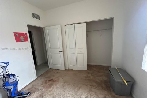 House in Homestead, Florida 4 bedrooms, 149.67 sq.m. № 1964903 - photo 10