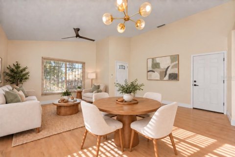 House in Orlando, Florida 4 bedrooms, 116.87 sq.m. № 2402732 - photo 4