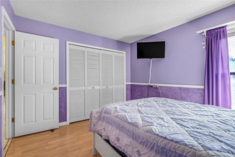 Villa ou maison à vendre à Kissimmee, Floride: 4 chambres, 185.99 m2 № 2148172 - photo 16