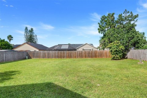 Villa ou maison à vendre à Kissimmee, Floride: 4 chambres, 185.99 m2 № 2148172 - photo 25