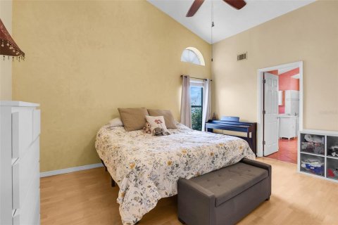 Villa ou maison à vendre à Kissimmee, Floride: 4 chambres, 185.99 m2 № 2148172 - photo 10