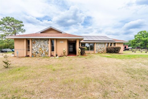 Casa en venta en Ocala, Florida, 3 dormitorios № 2013925 - foto 1