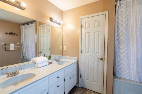 Casa en venta en Ocala, Florida, 3 dormitorios № 2013925 - foto 27