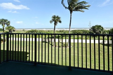 Condo in Cocoa Beach, Florida, 2 bedrooms  № 2108974 - photo 17