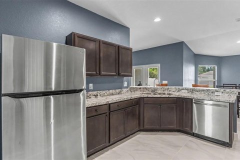 House in Bartow, Florida 4 bedrooms, 174.47 sq.m. № 2323318 - photo 10