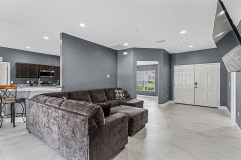 House in Bartow, Florida 4 bedrooms, 174.47 sq.m. № 2323318 - photo 6