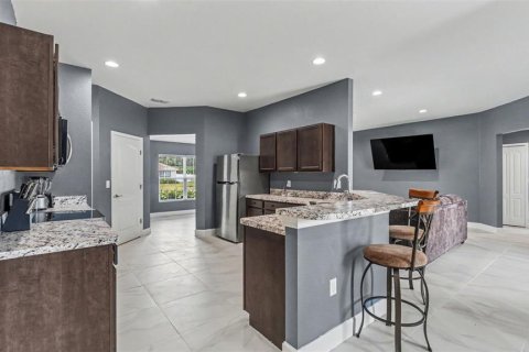 House in Bartow, Florida 4 bedrooms, 174.47 sq.m. № 2323318 - photo 8