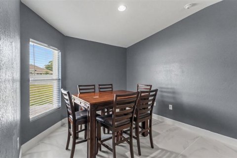 House in Bartow, Florida 4 bedrooms, 174.47 sq.m. № 2323318 - photo 14