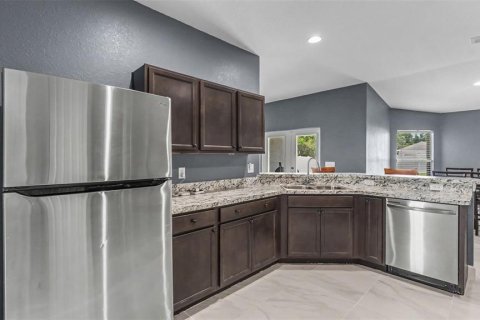 House in Bartow, Florida 4 bedrooms, 174.47 sq.m. № 2323318 - photo 12