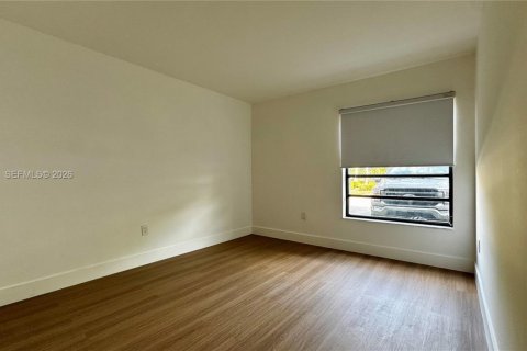 Купить кондоминиум в Майами, Флорида 2 спальни, 108.7м2, № 2025523 - фото 11