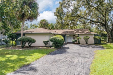 Casa en venta en Crystal River, Florida, 3 dormitorios, 189.99 m2 № 1894912 - foto 1