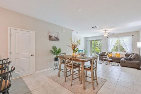 Adosado en venta en Ruskin, Florida, 3 dormitorios, 166.85 m2 № 1580147 - foto 7