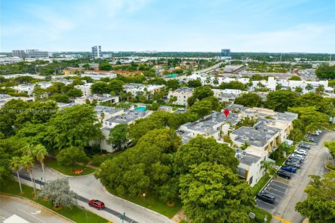 Купить таунхаус в Авентура, Флорида 3 спальни, 123.56м2, № 2056971 - фото 28