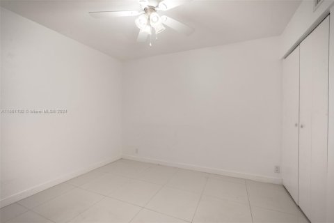 Купить таунхаус в Авентура, Флорида 3 спальни, 123.56м2, № 2056971 - фото 12