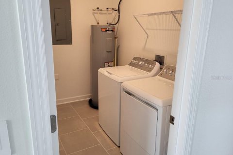 Adosado en alquiler en Orlando, Florida, 3 dormitorios, 151.99 m2 № 2209229 - foto 8