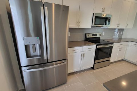 Adosado en alquiler en Orlando, Florida, 3 dormitorios, 151.99 m2 № 2209229 - foto 4