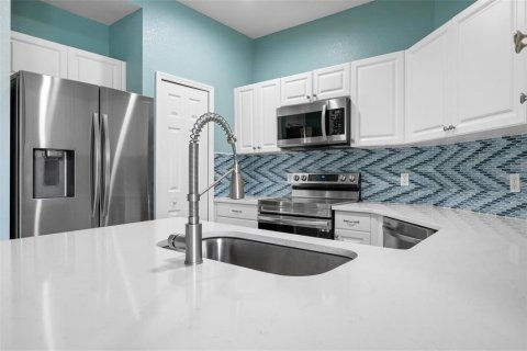 Condo in Palmetto, Florida, 3 bedrooms  № 1880961 - photo 11