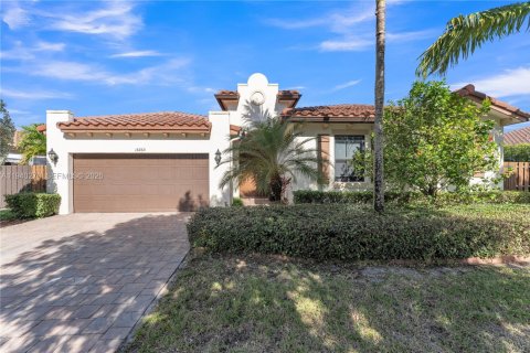 Купить виллу или дом в Майами, Флорида 4 спальни, 210.42м2, № 1997373 - фото 2