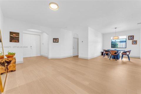 Купить виллу или дом в Майами, Флорида 4 спальни, 210.42м2, № 1997373 - фото 3