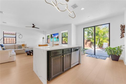 Купить виллу или дом в Майами, Флорида 4 спальни, 210.42м2, № 1997373 - фото 9