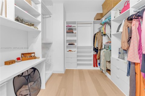 Купить виллу или дом в Майами, Флорида 4 спальни, 210.42м2, № 1997373 - фото 17