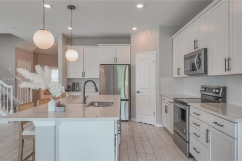 House in Tamarac, Florida 4 bedrooms, 218.97 sq.m. № 2065202 - photo 3