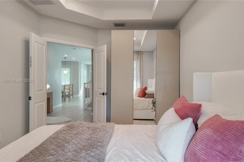 House in Tamarac, Florida 4 bedrooms, 218.97 sq.m. № 2065202 - photo 12