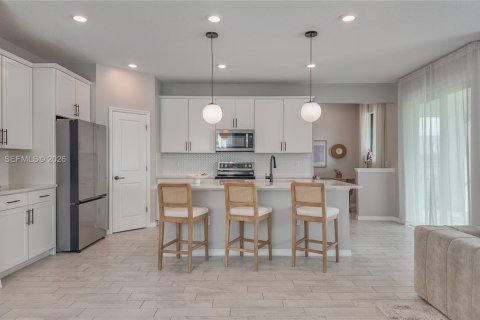 House in Tamarac, Florida 4 bedrooms, 218.97 sq.m. № 2065202 - photo 8